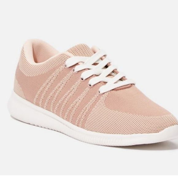 JustFab Weekend Chill Shoes blush pink Sz 8 Excellent condition - Picture 3 of 11